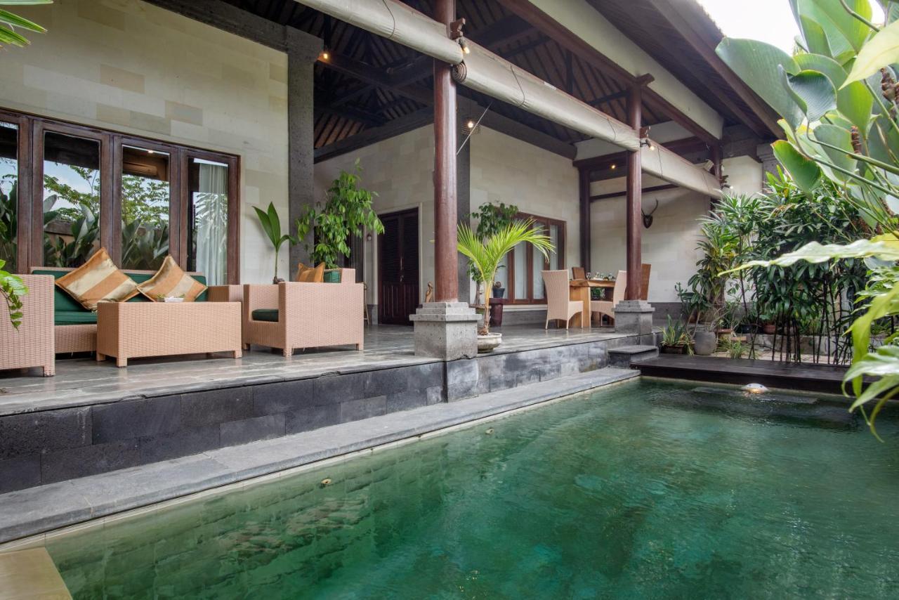 Bidadari Villa Seminyak Buitenkant foto