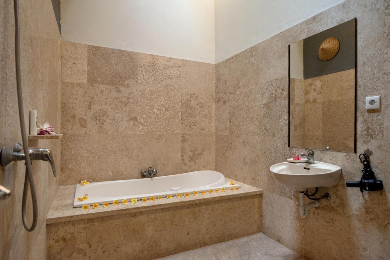 Bidadari Villa Seminyak Buitenkant foto