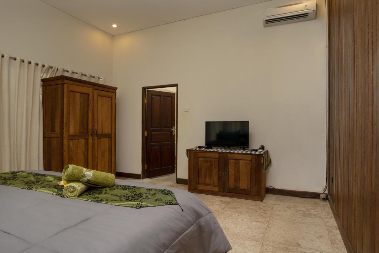 Bidadari Villa Seminyak Buitenkant foto